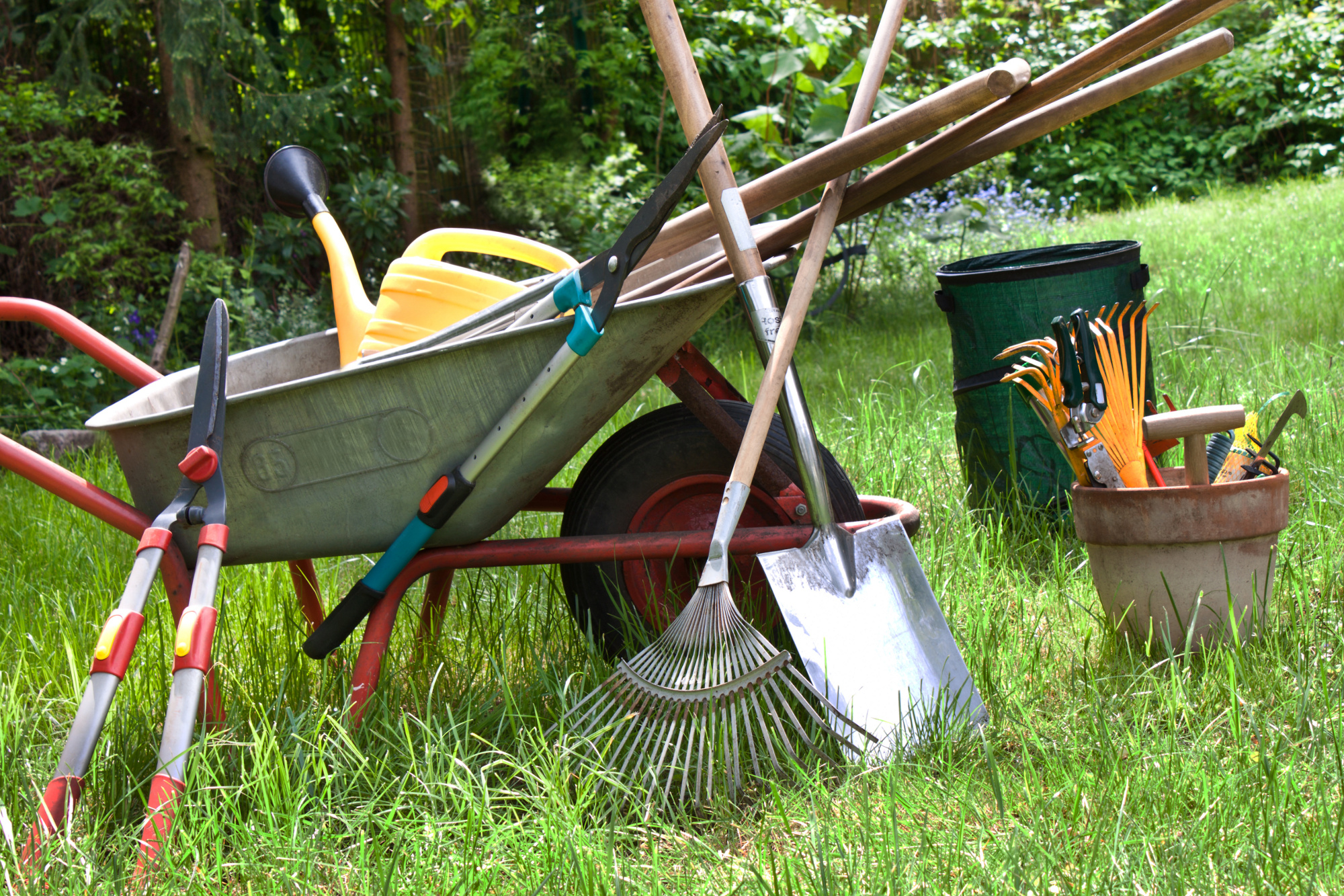 Инструменты для сада и огорода своими руками: 7 простых идей | Дела огородные (демонтаж-самара.рф)